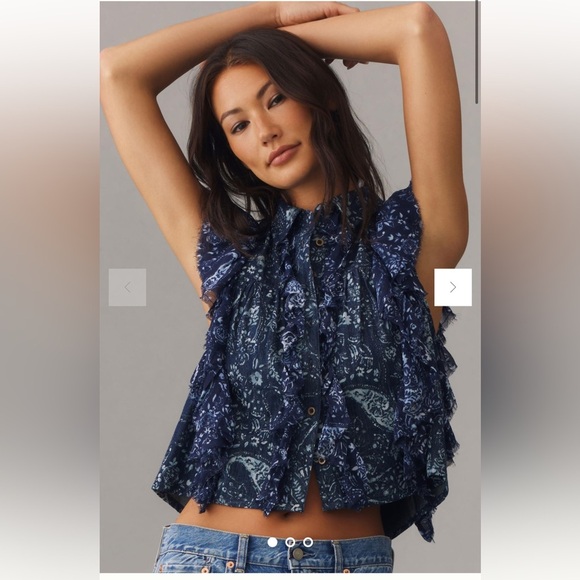 Anthropologie Pilcro Sleeveless Ruffled
Floral print Buttondown Blouse - Picture 3 of 6